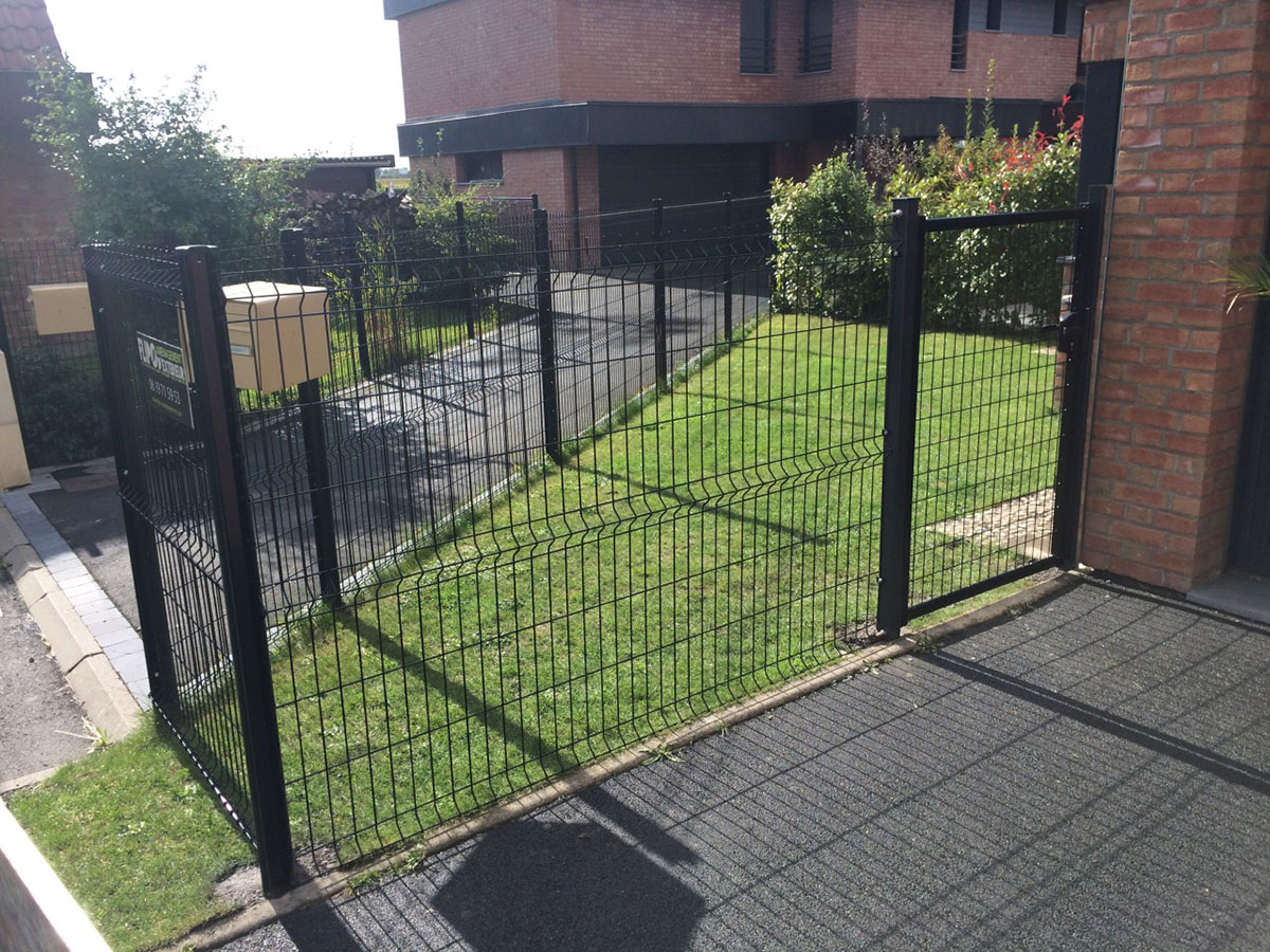 Pose de clôture sécurisée paysagiste Grand fort philippe